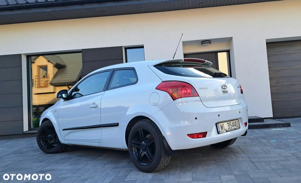 Kia Ceed - 5