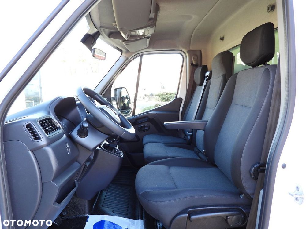 Renault MASTER KONTENER WINDA 8 PALET TEMPOMAT LEDY KLIMATYZACJA  145KM - 28