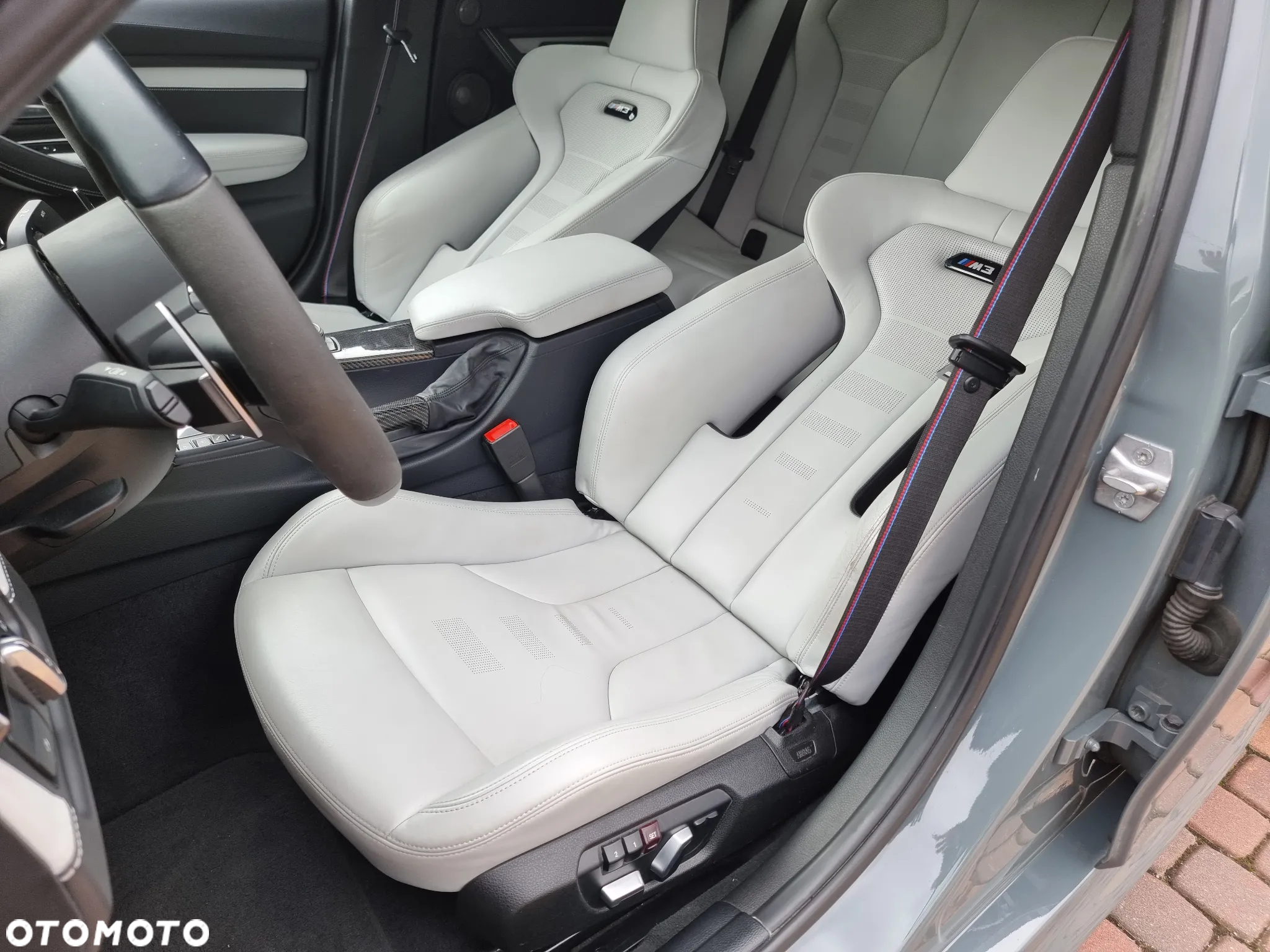 BMW M3 CS DKG - 24