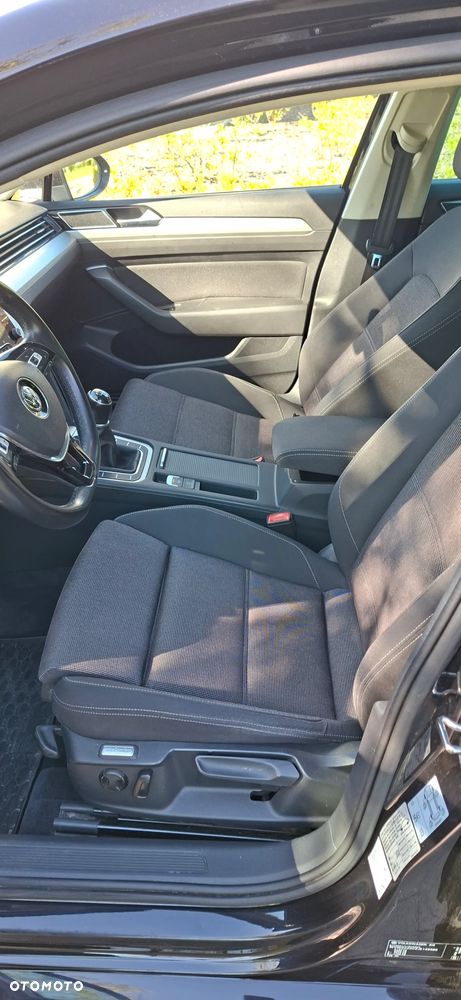 Volkswagen Passat 2.0 TDI (BlueMotion Technology) Comfortline - 10