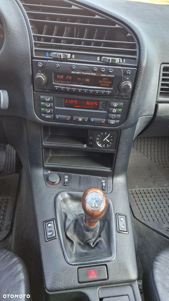 BMW Seria 3 316i - 12