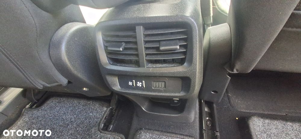 Peugeot Rifter 1.5 BlueHDI Allure S&S - 11