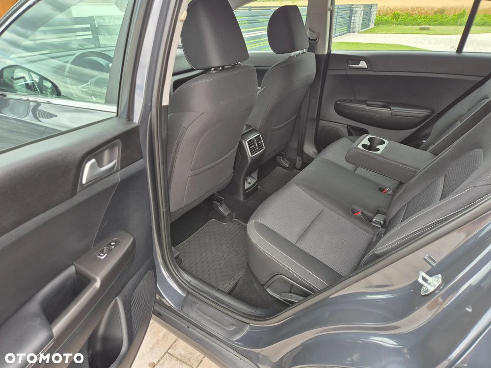 Kia Sportage 1.6 T-GDI 2WD DCT VISION - 20