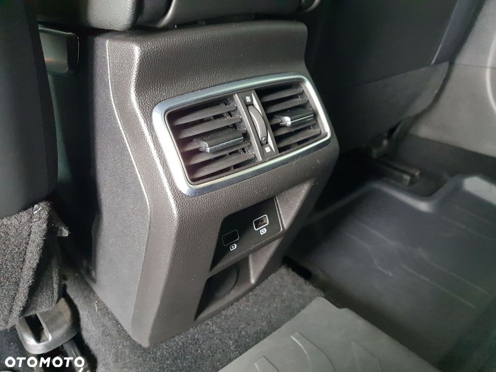 Renault Megane 1.5 Blue dCi Techno EDC - 25