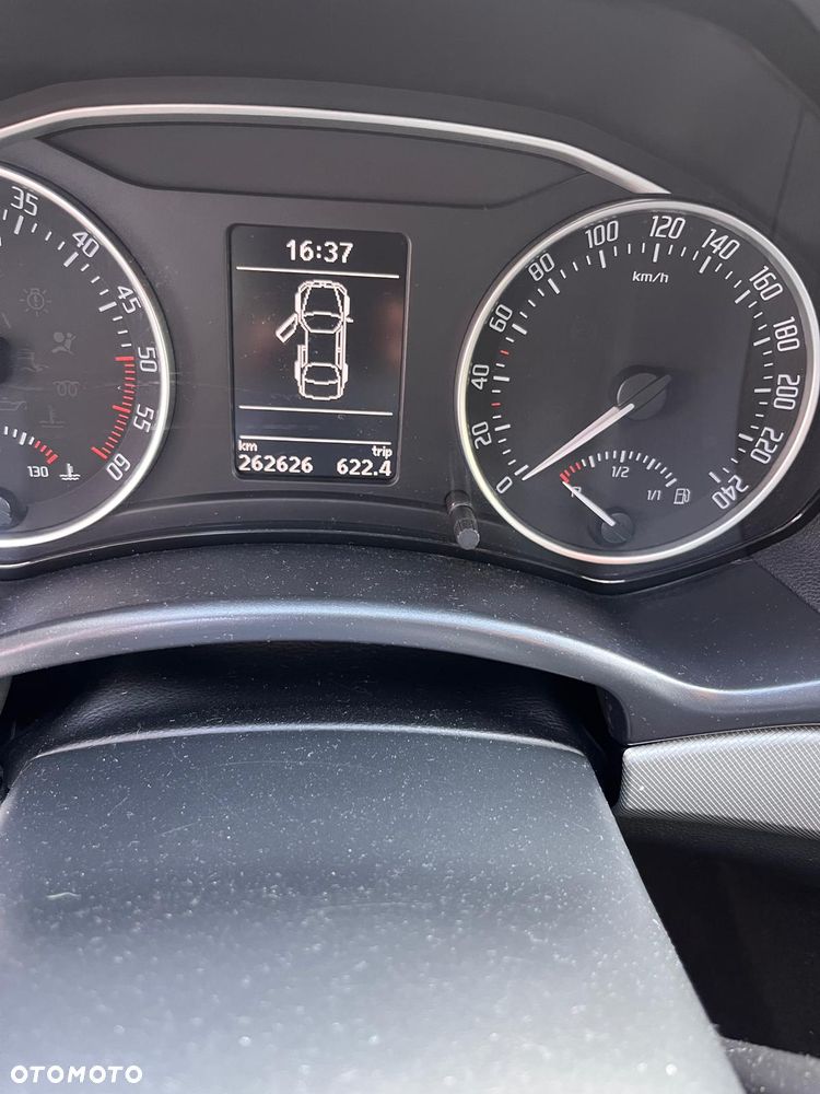 Skoda Octavia 2.0 TDI DPF Elegance - 9