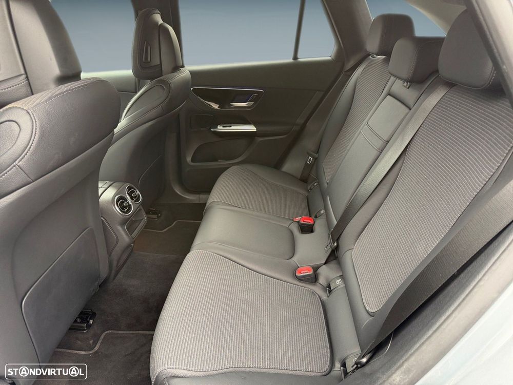 Mercedes-Benz GLC 300 de 4Matic - 13