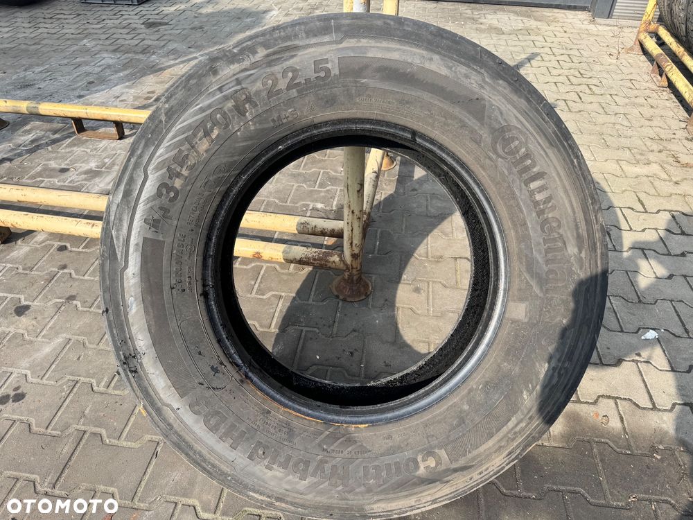 Opona Continental 315/70 R22,5 - 1