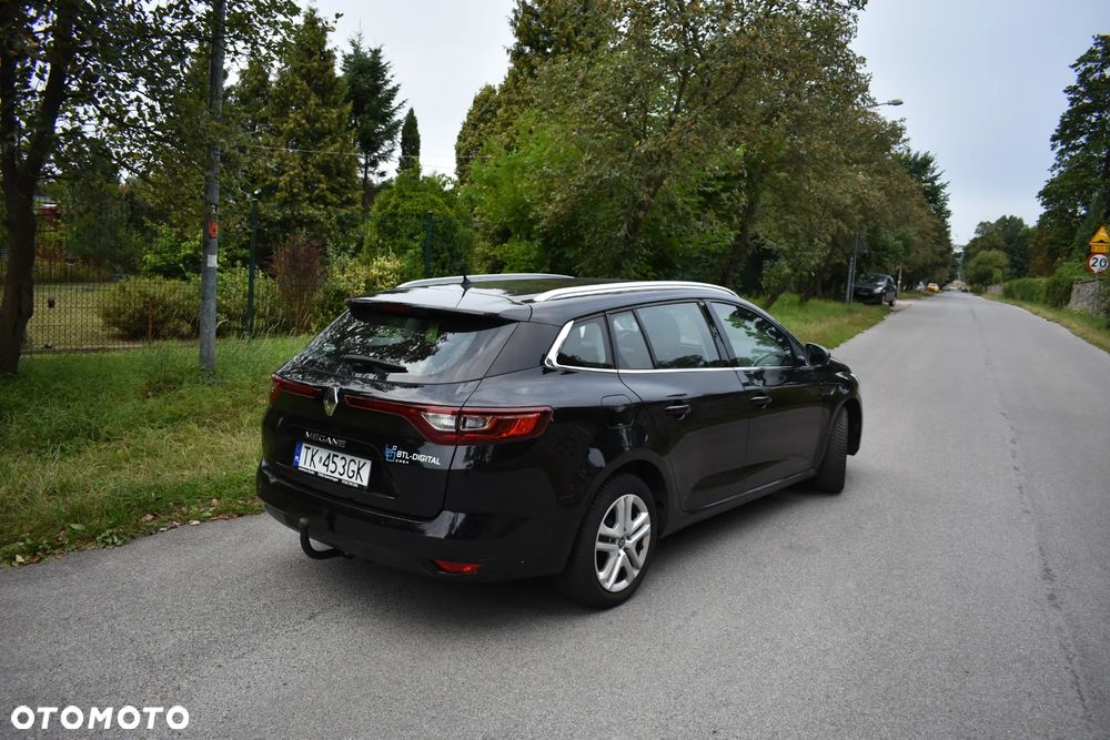 Renault Megane TCe 140 GPF ZEN - 24