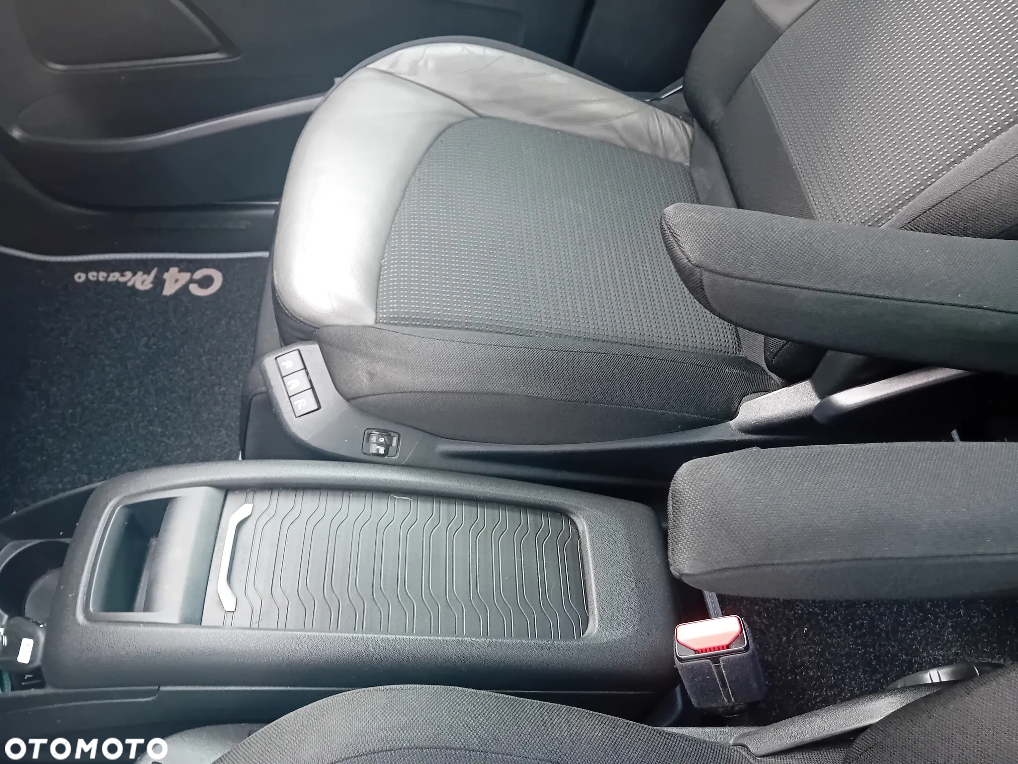 Citroën C4 Grand Picasso BlueHDi 150 Exclusive - 27