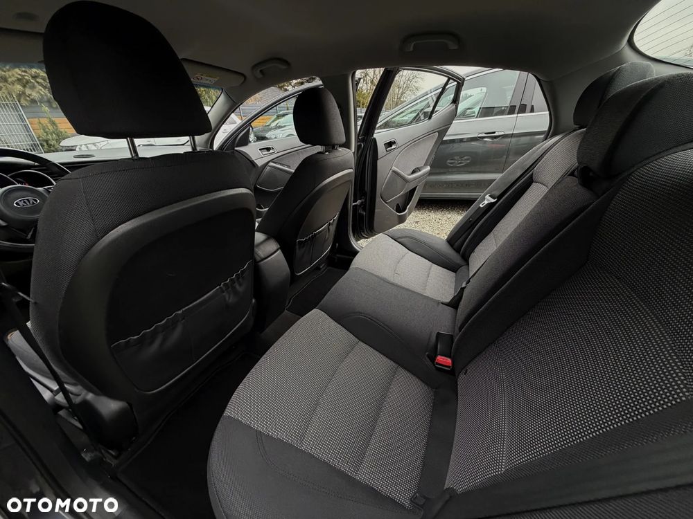 Kia Optima 2.0 CVVL Edition 7 - 18