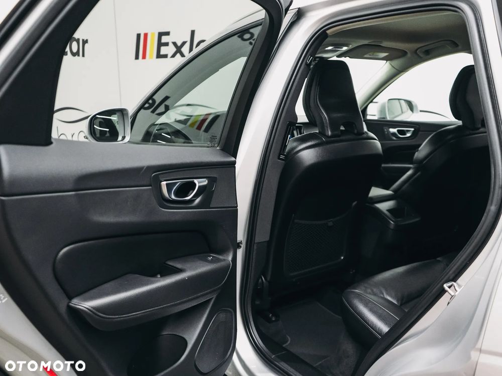 Volvo XC 60 B4 D Geartronic Momentum - 26