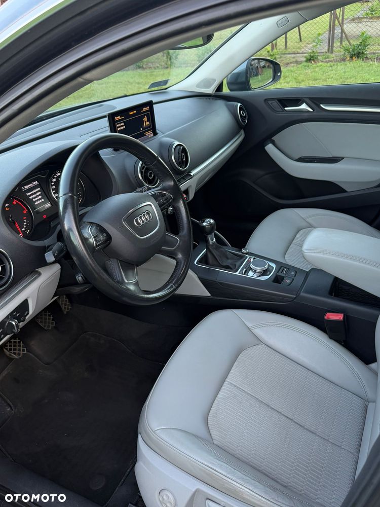 Audi A3 Sportback - 14
