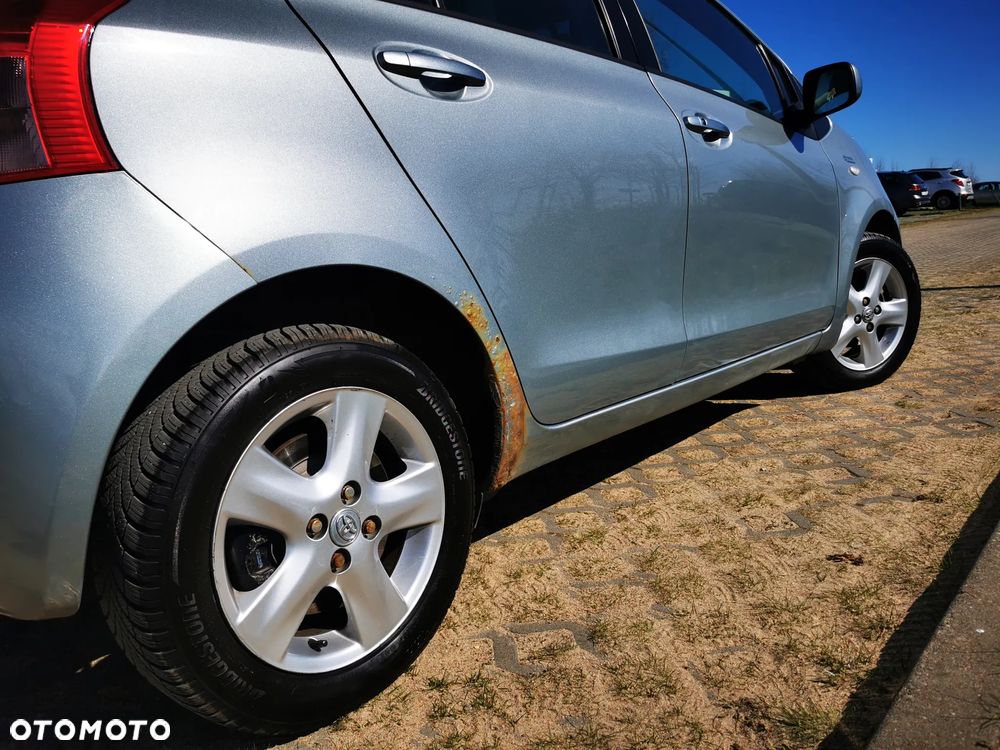 Toyota Yaris 1.3 Sol - 20