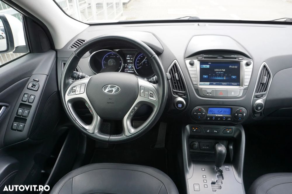 Hyundai ix35 2.0 CRDI 4WD Automatik Style - 11