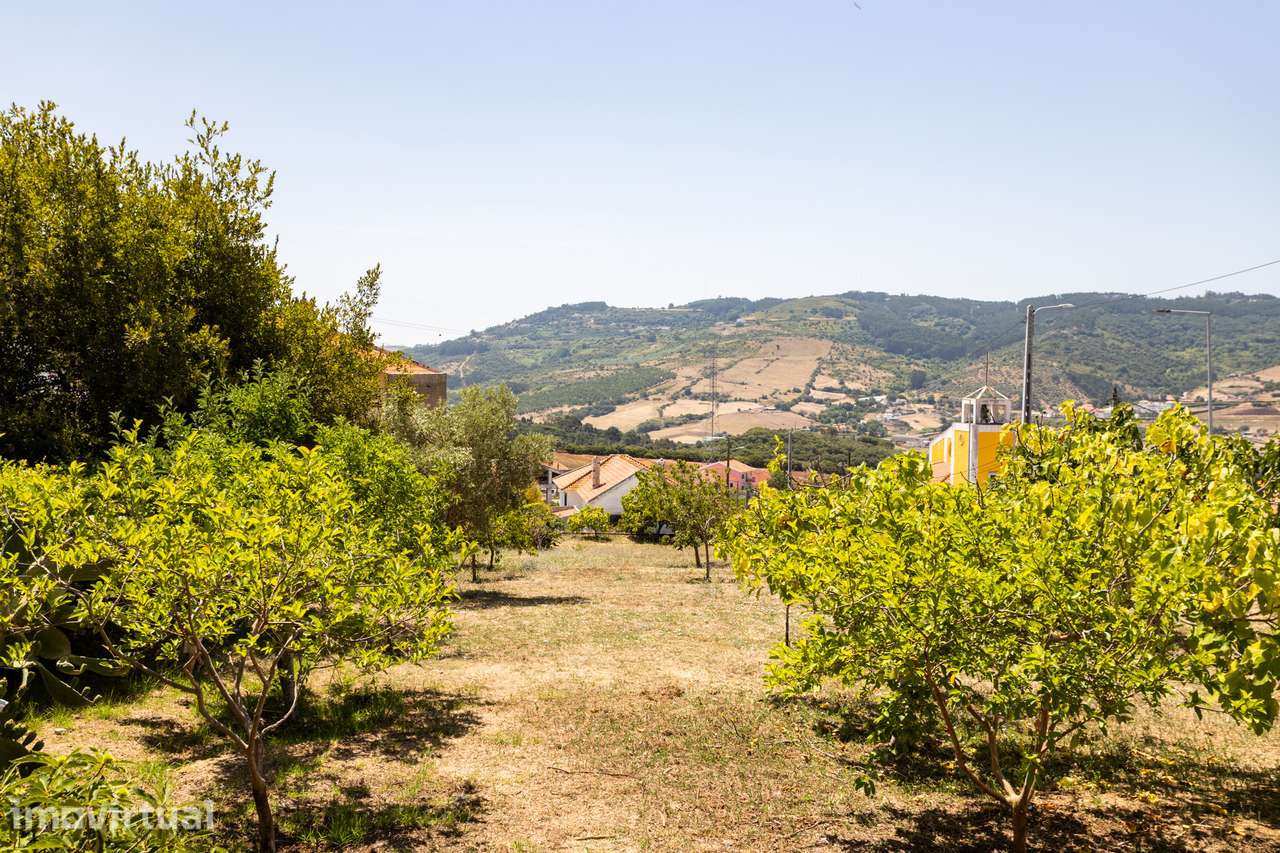 Terreno Urbano de 1.796 m² em Moninhos – Loures | Ideal para Construçã - Grande imagem: 2/13