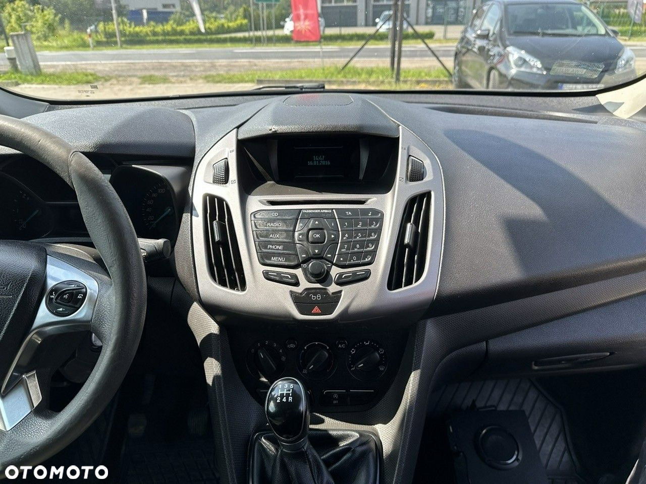 Ford Transit Connect - 14