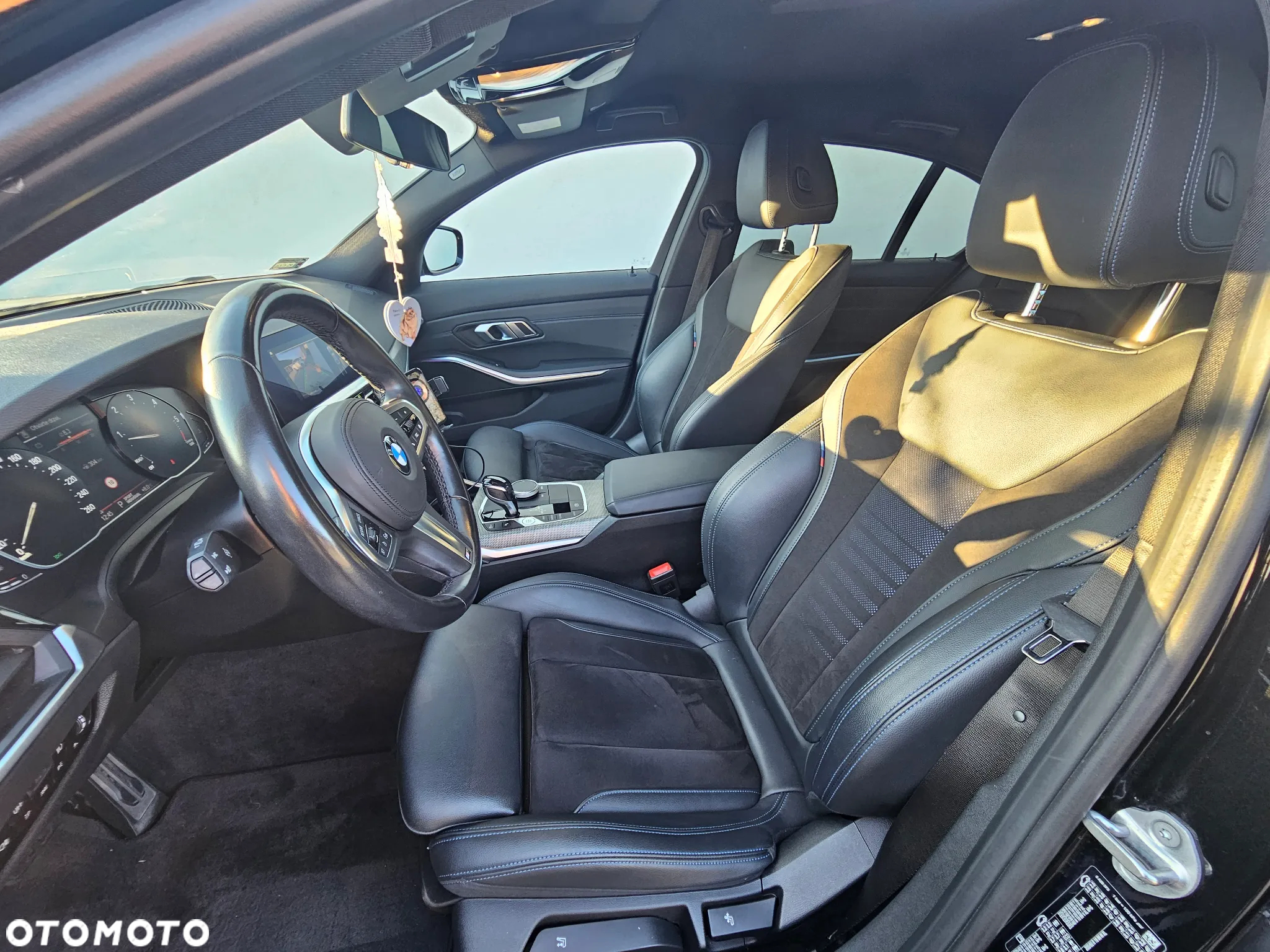 BMW Seria 3 318d M Sport - 13