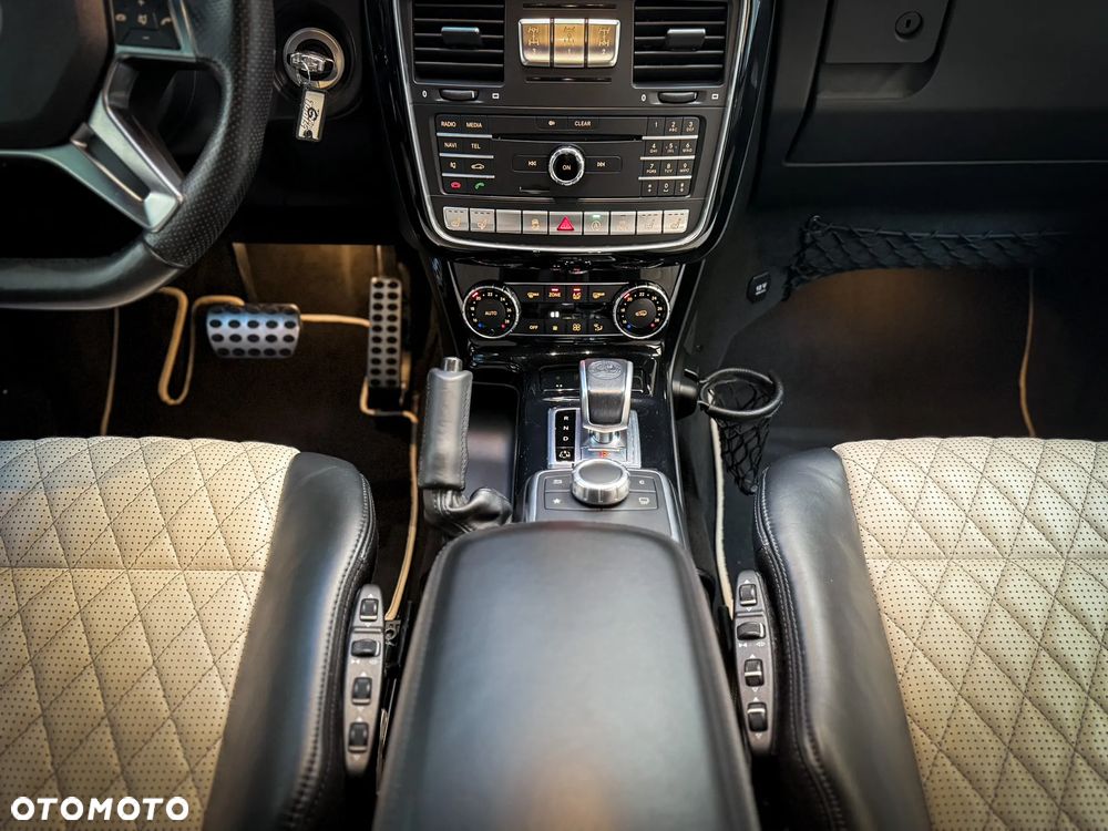 Mercedes-Benz Klasa G AMG 63 AMG SPEEDSHIFT 7G-TRONIC - 24