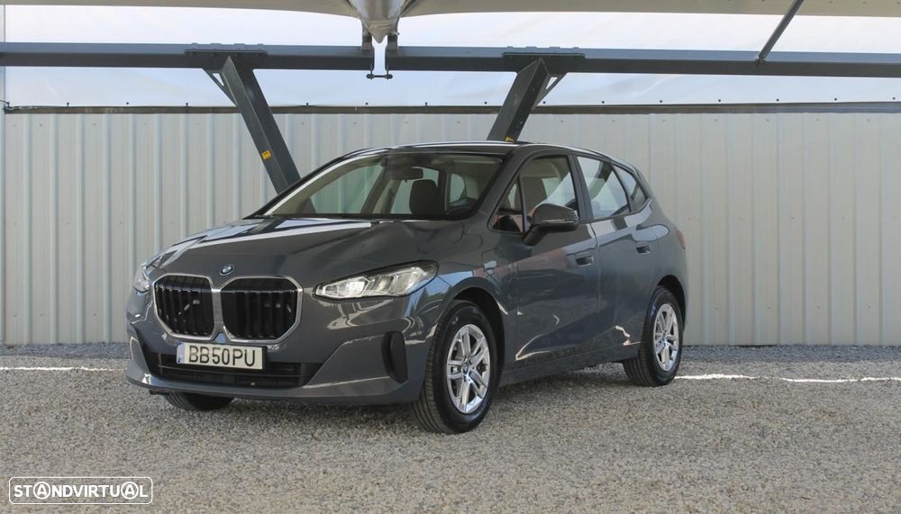 BMW 225 e xDrive — fotografia 7