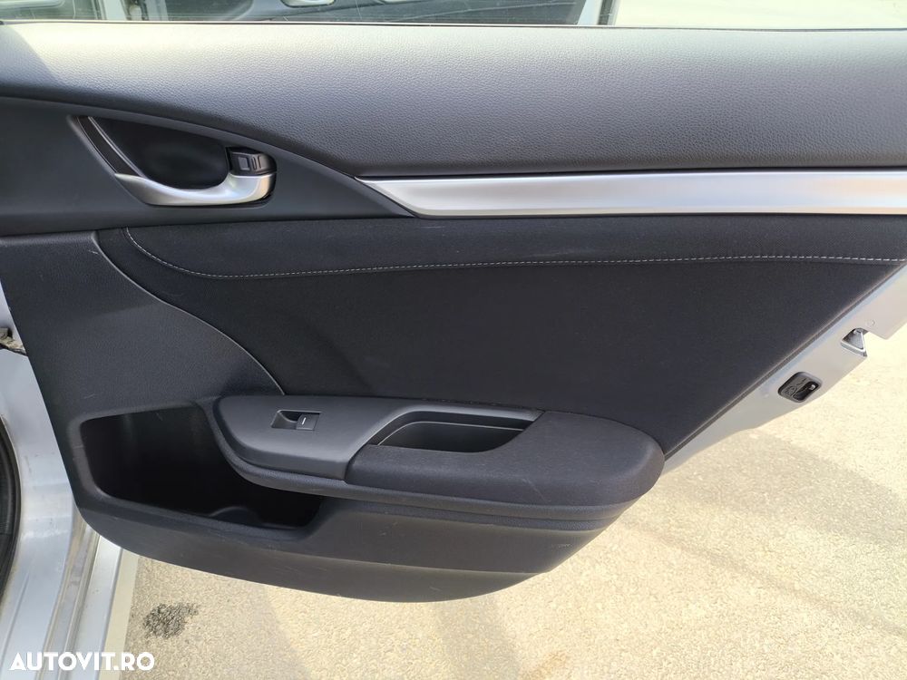 Honda Civic 1.5 VTEC Turbo Elegance Navi - 16
