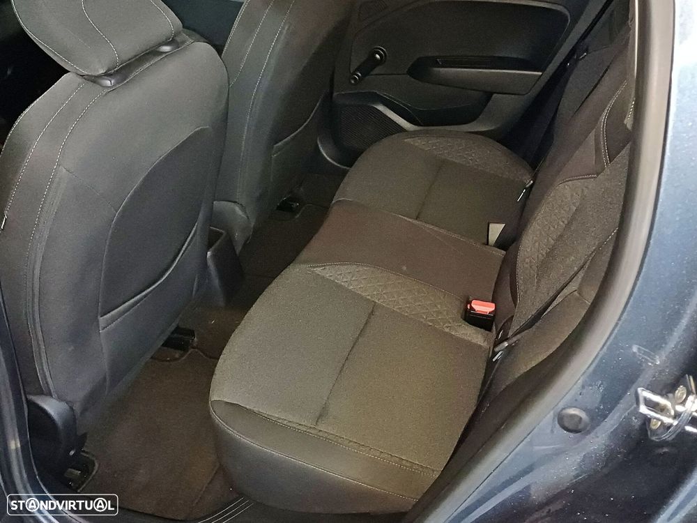 Renault Clio - 12