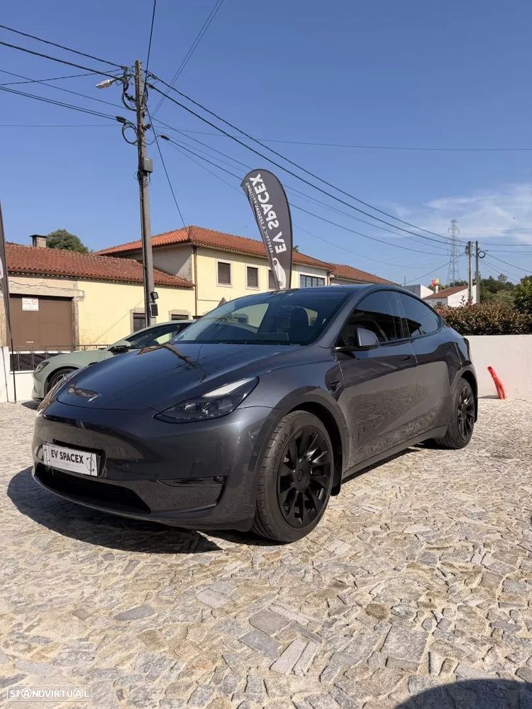 Tesla Model Y Long Range Dual Motor AWD - 5