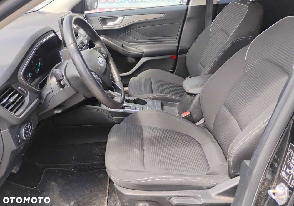 Ford Focus - 8