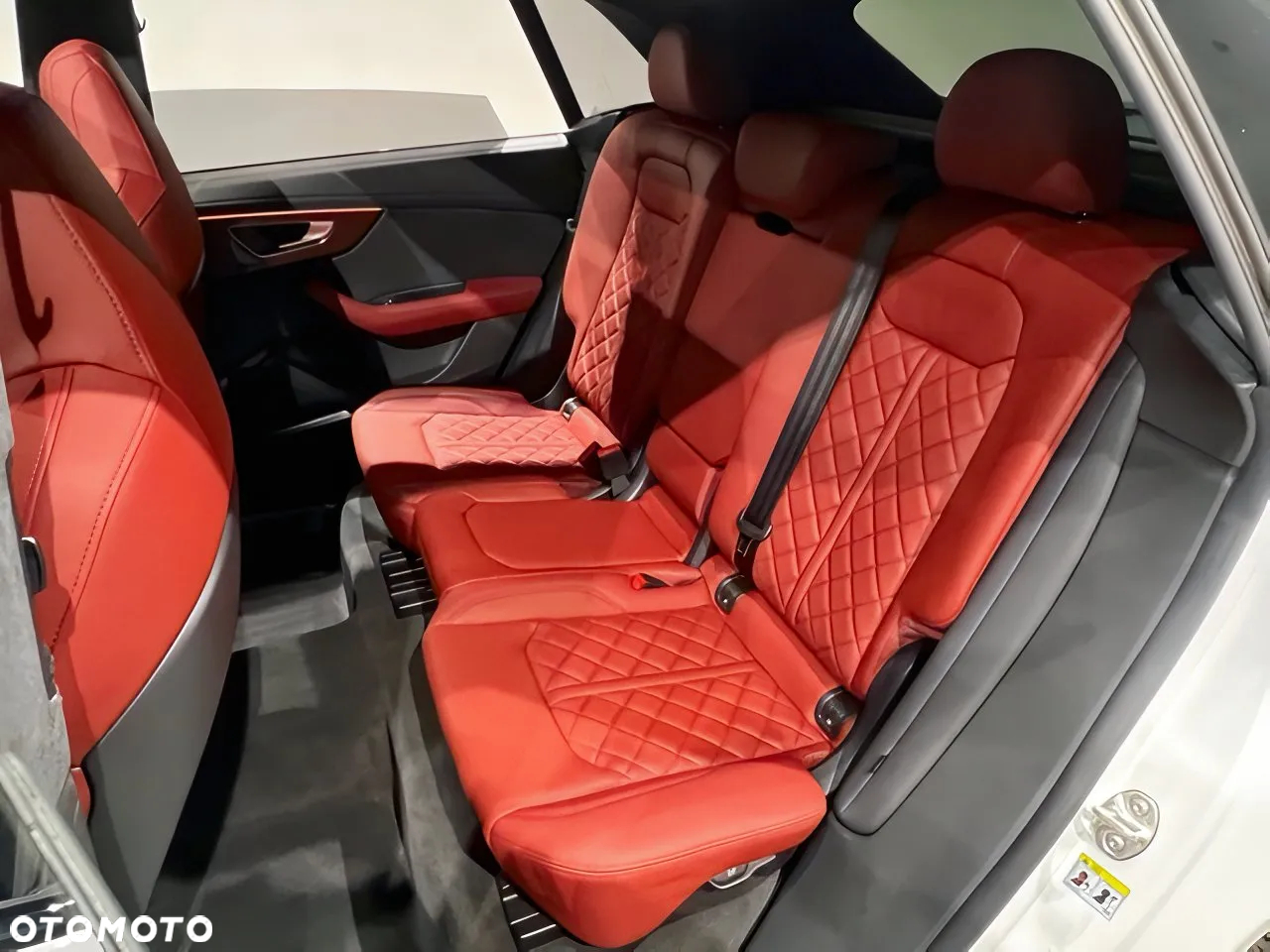Audi SQ8 TFSI quattro tiptronic - 11