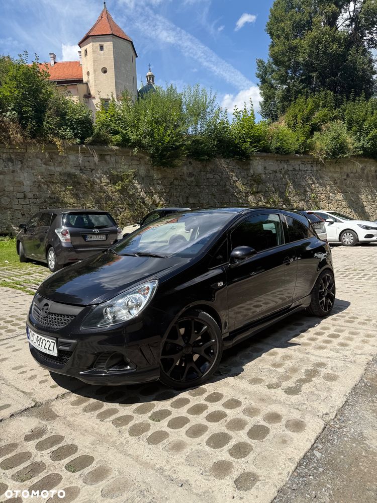 Opel Corsa 1.6T OPC - 2