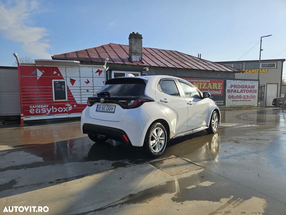 Toyota Yaris 1.5 VVT-i HSD Dynamic - 4