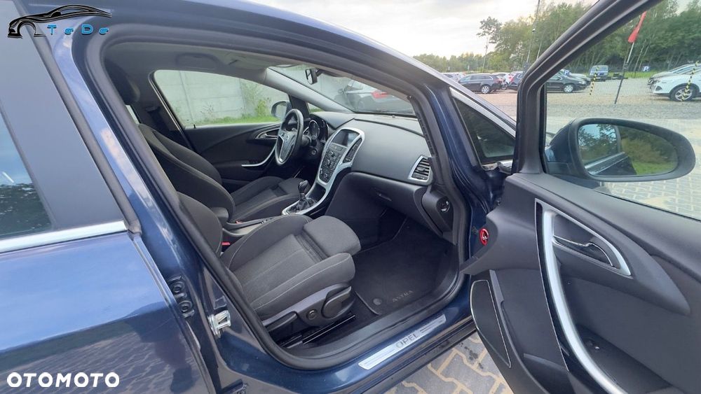 Opel Astra 1.4 T Cosmo S&S - 28