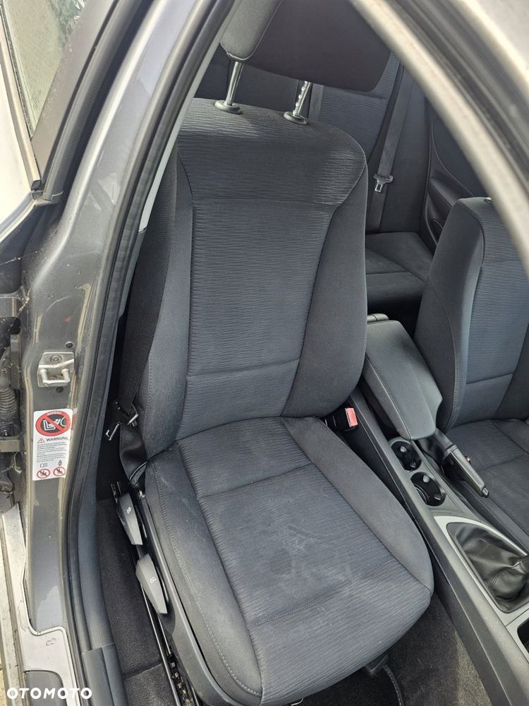 fotel przedni prawy pasażera bmw serii 1 e87 - 1