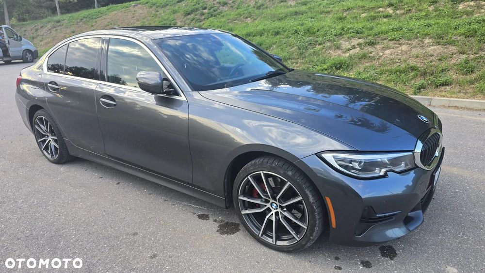 BMW Seria 3 330i Sport Line - 1