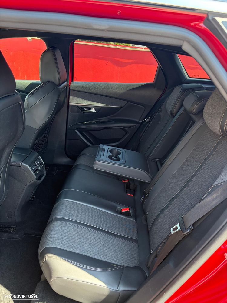 Peugeot 3008 1.6 BlueHDi GT Line - 32