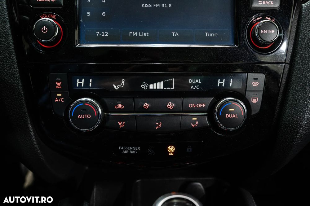 Nissan Qashqai 1.6 DCI Xtronic TEKNA - 16