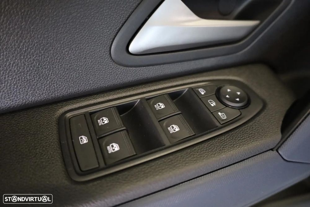 Dacia Duster 1.6 Hybrid Journey - 44