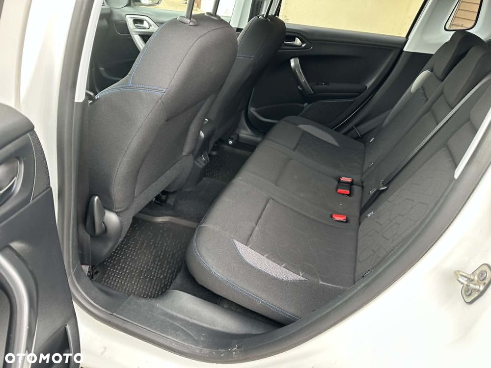 Peugeot 2008 1.2 Pure Tech Style - 9