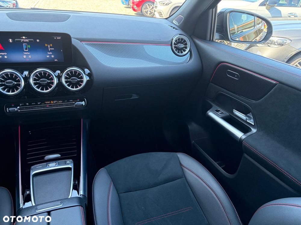 Mercedes-Benz GLA 200 mHEV AMG Line 7G-DCT - 18