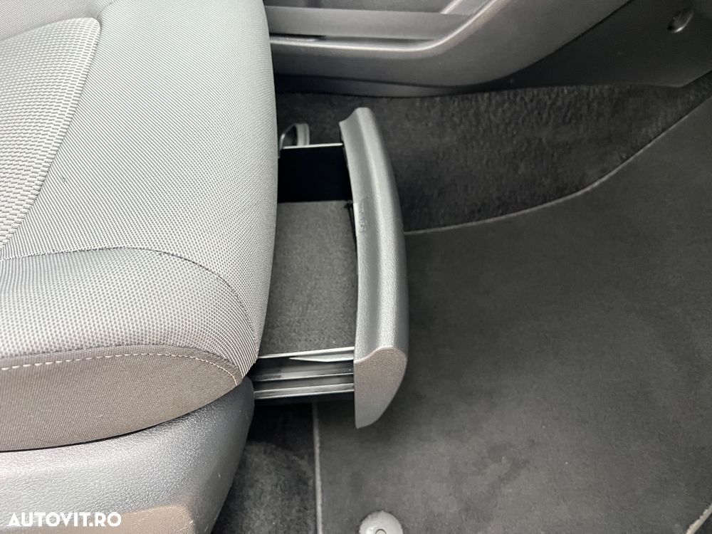 Volkswagen Golf - 11