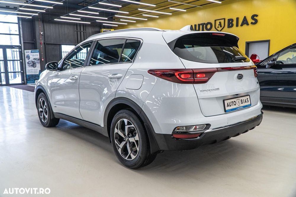 Kia Sportage 1.6 CRDI AWD Eco-Dynamics+ (48V M-H) DCT PLATINUM - 6