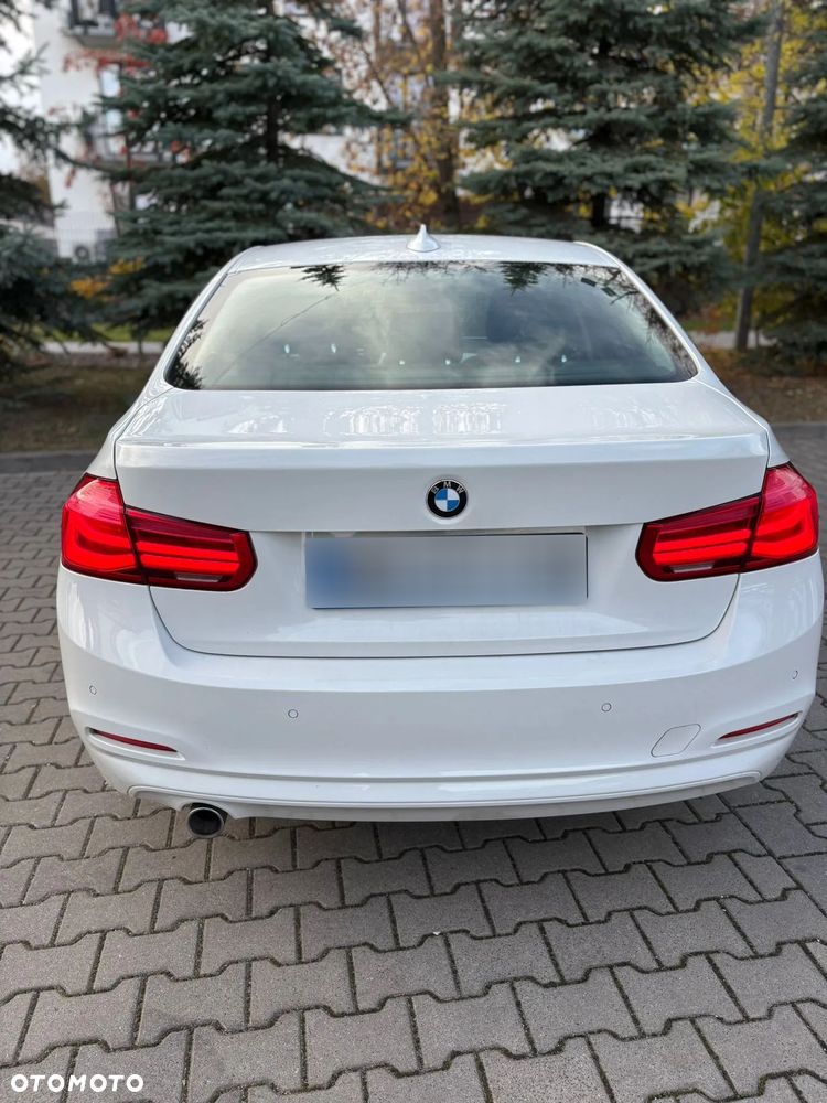 BMW Seria 3 318d - 5