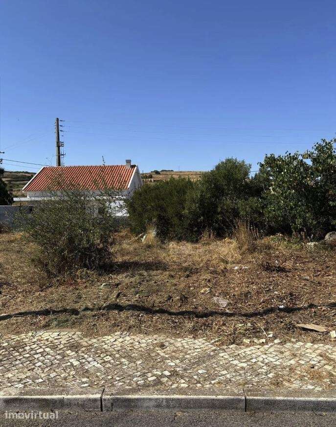 Terreno em Manique com Ótimas acessibilidades e Serviços Próximos - Grande imagem: 2/4