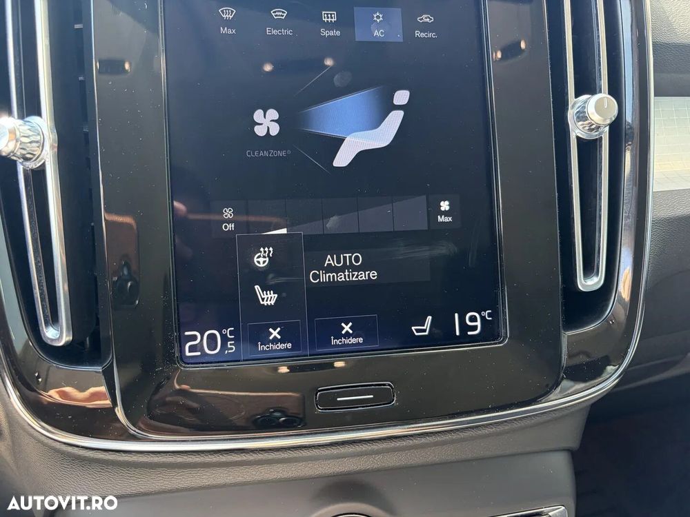 Volvo XC 40 - 31
