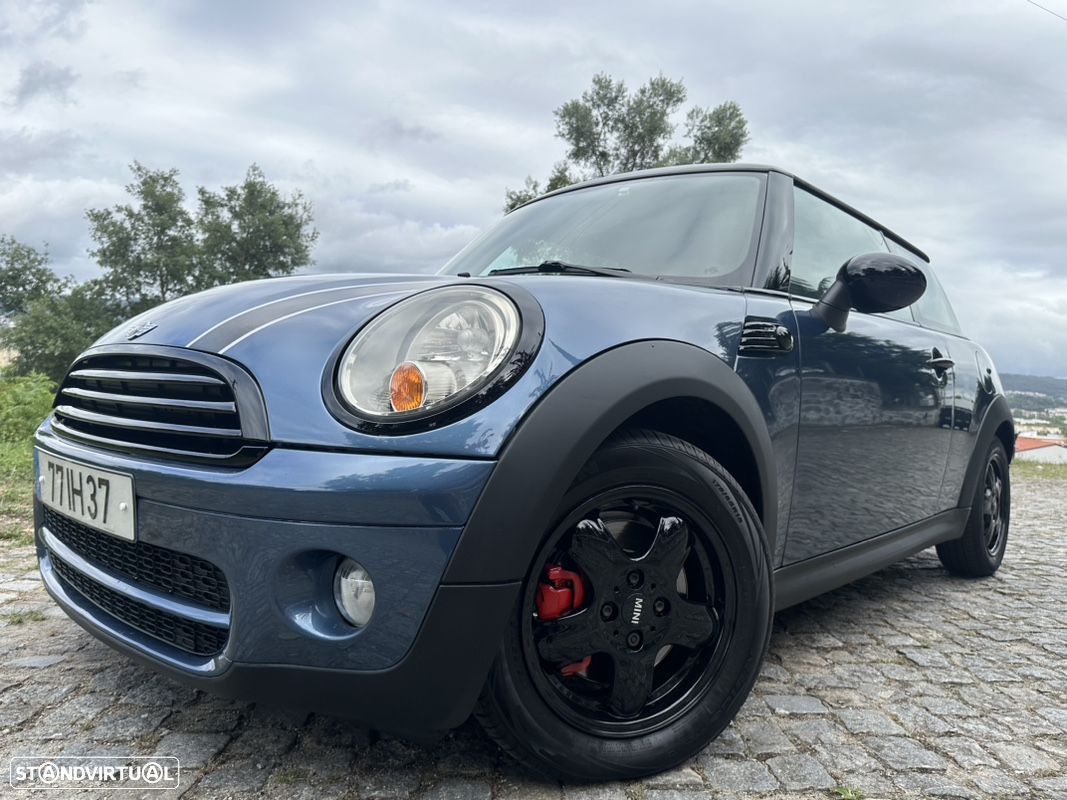MINI 3 Portas Cooper D - 1