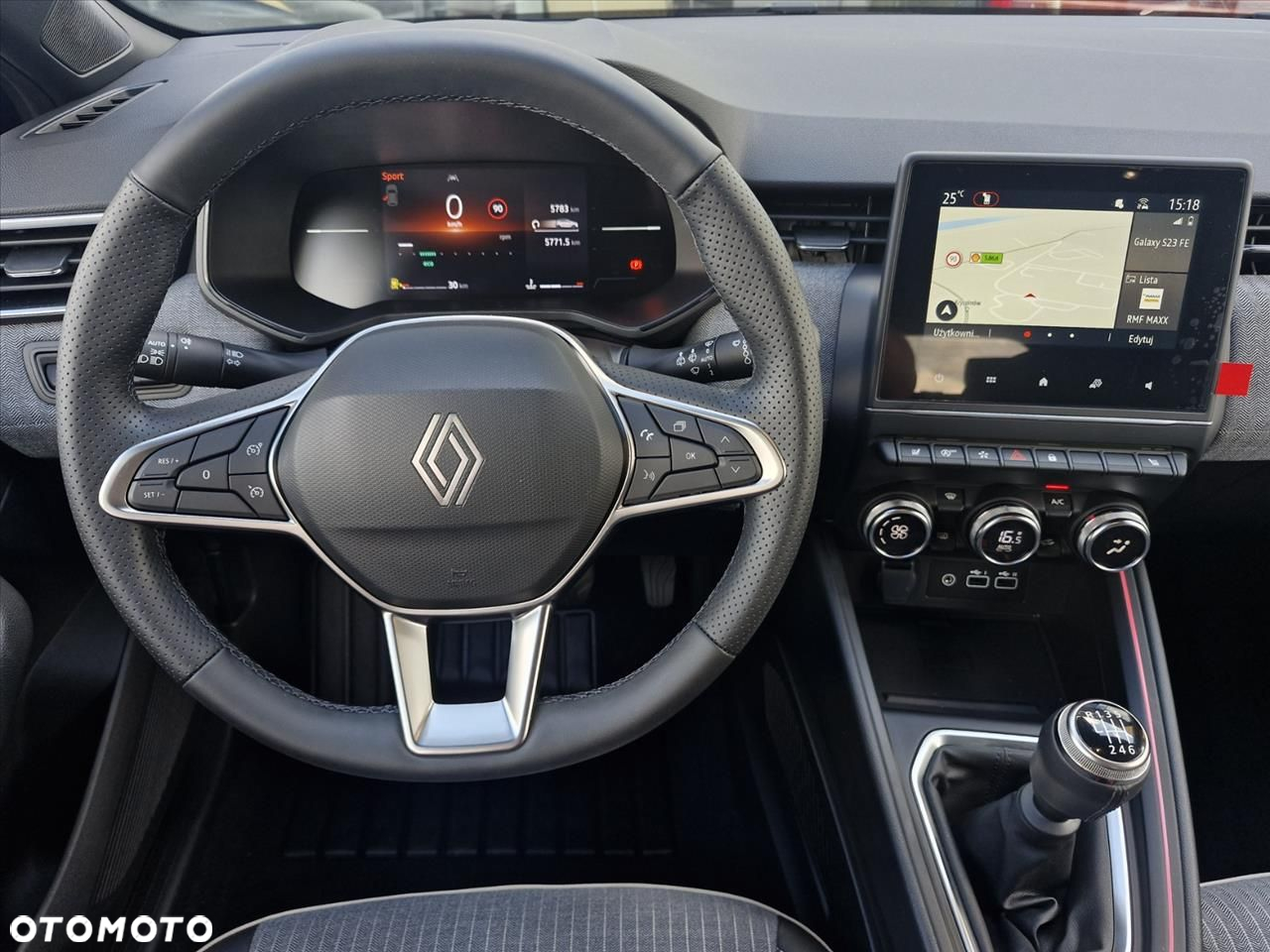 Renault Clio - 10