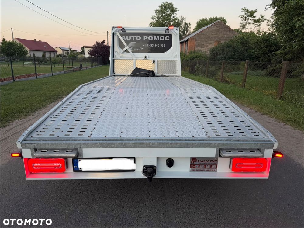 Ford Transit - 11