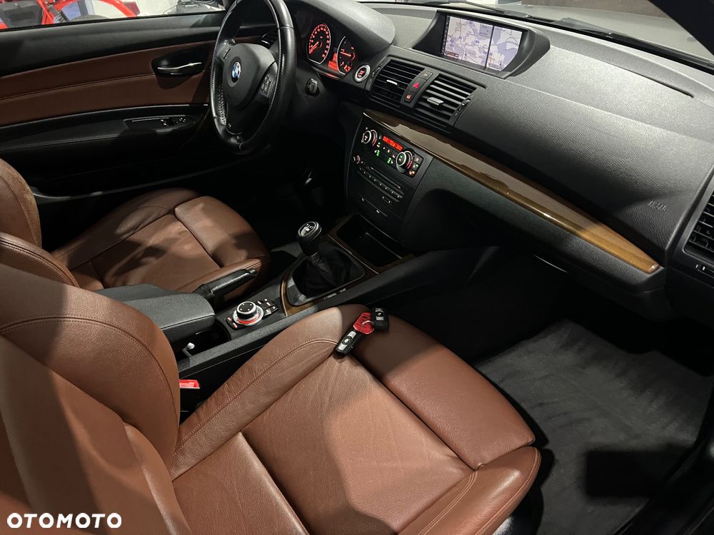 BMW Seria 1 123d DPF Edition Lifestyle - 27