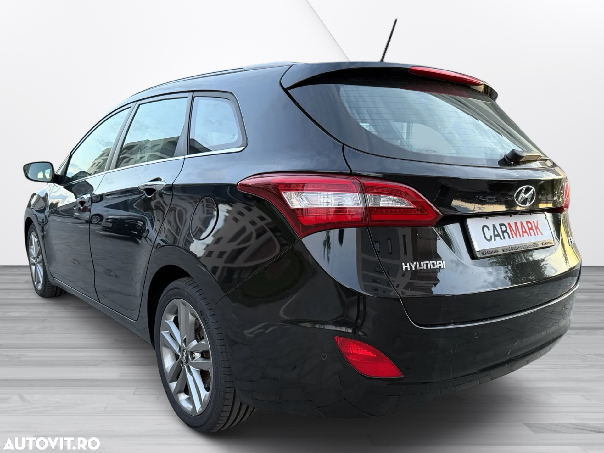 Hyundai i30 blue Kombi 1.6 CRDi DCT Premium - 4