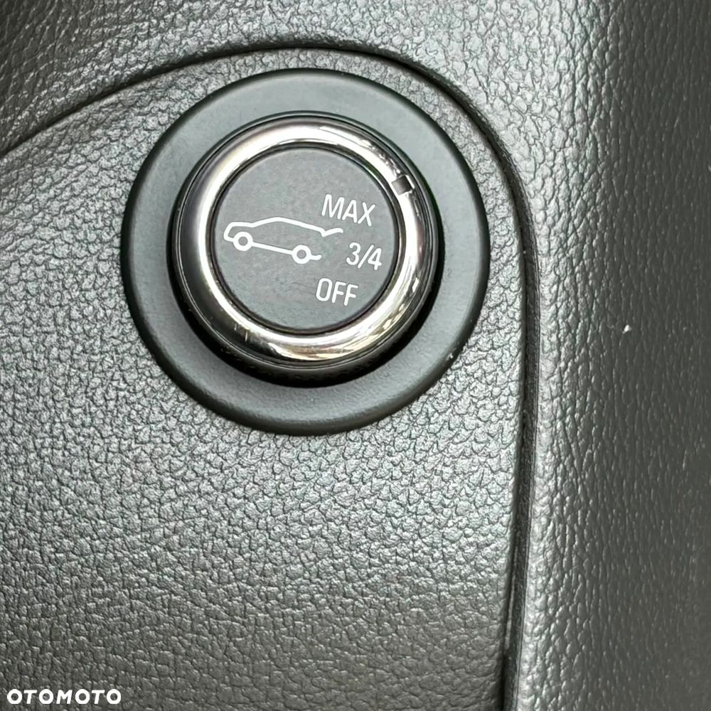 Opel Astra 1.6 Turbo Start/Stop Dynamic - 27