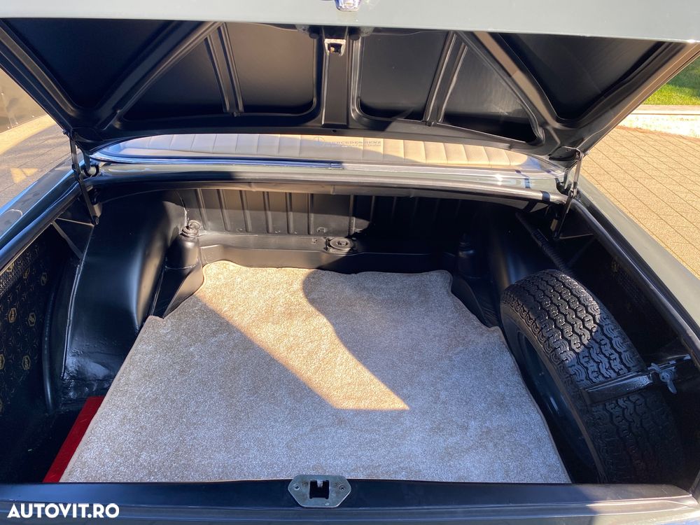 Mercedes-Benz W110/W111 - 10